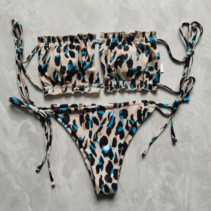 Ladies Bandeau Bikini with voluminous ruffle details Mune Fashion