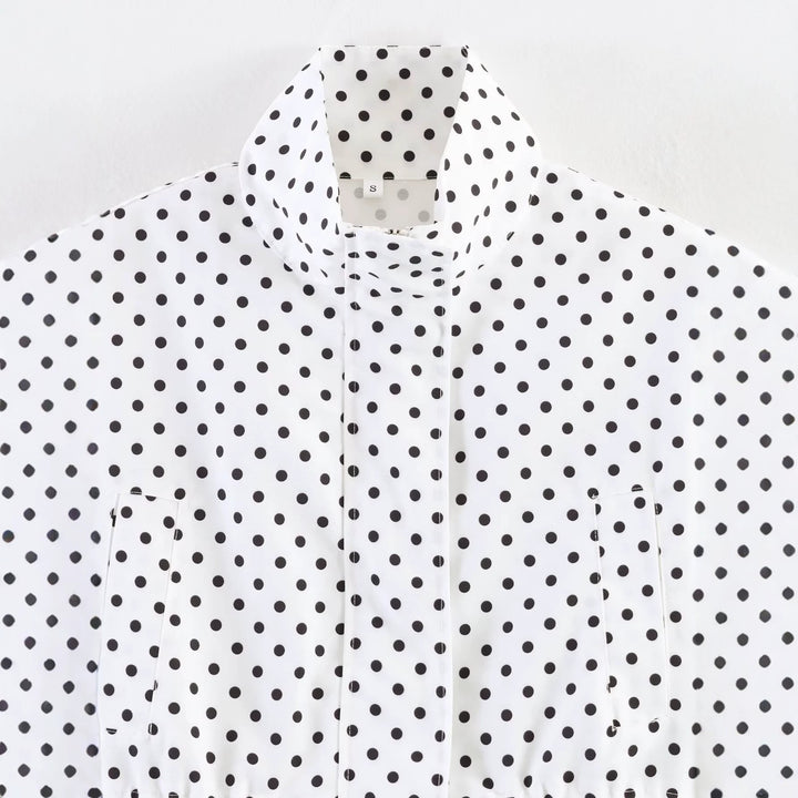Ladies Cropped Polka Dot Transition Jacket with Stand-Up Collar and Waist Gathering Mune Fashion