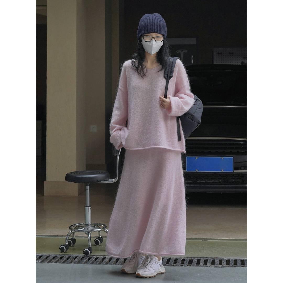Women's Oversized Sweater in Mohair Look with Wide Round Neckline and Extra Soft Fiber Mune Fashion