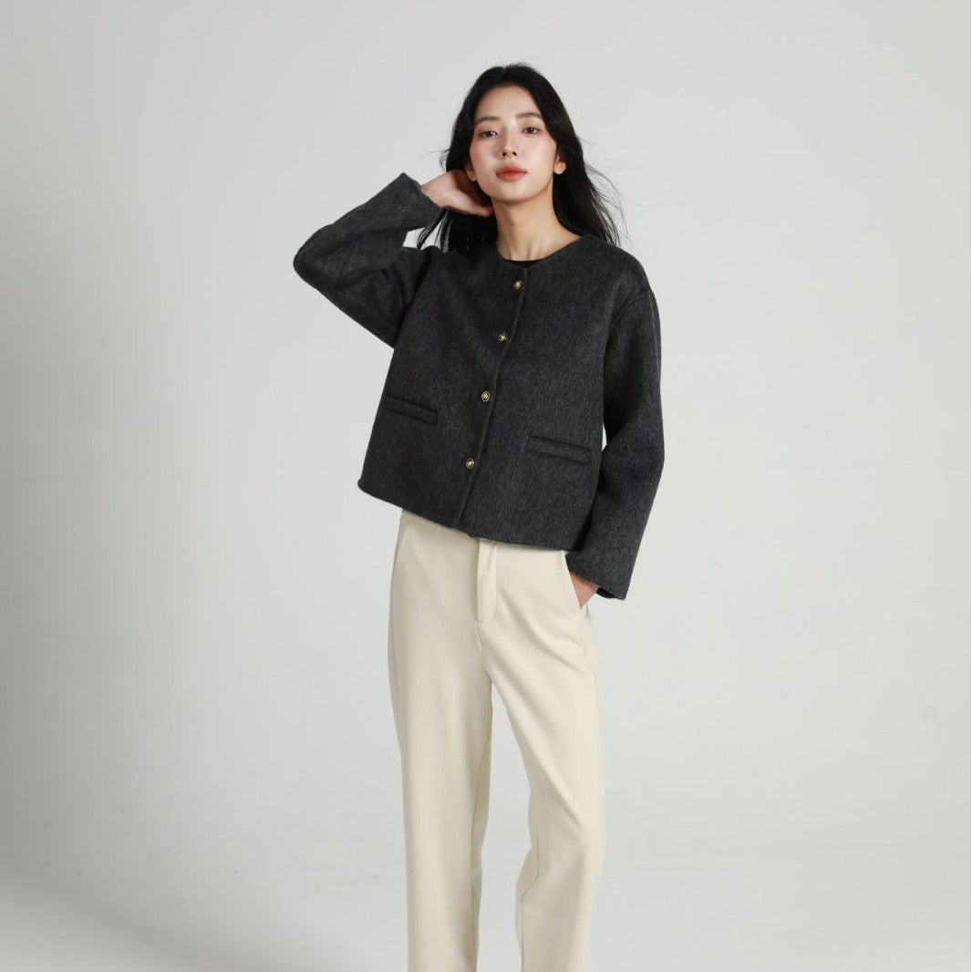 Women’s Fashion Short Jacket with Button Placket Mune Fashion