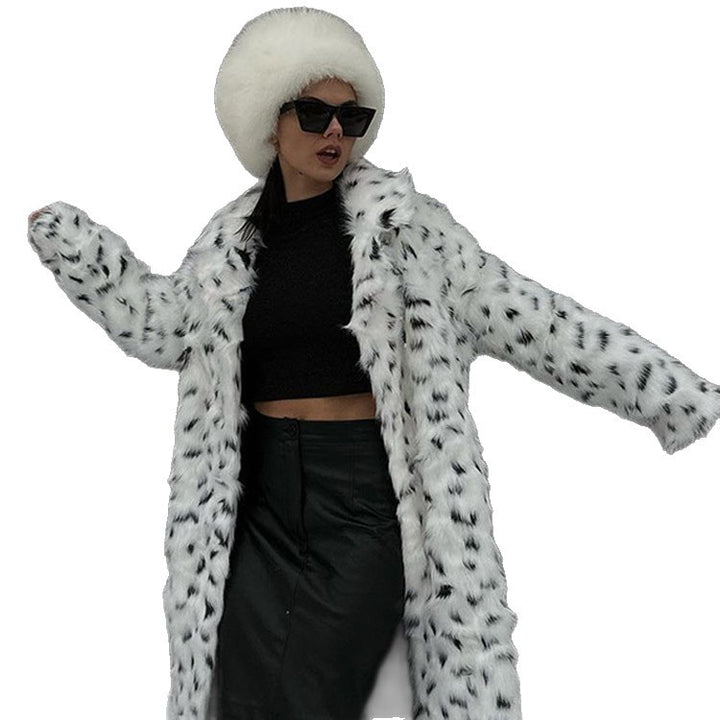 Women's Long Coat made of Faux Fur with Dalmatian Look and Hood Mune Fashion