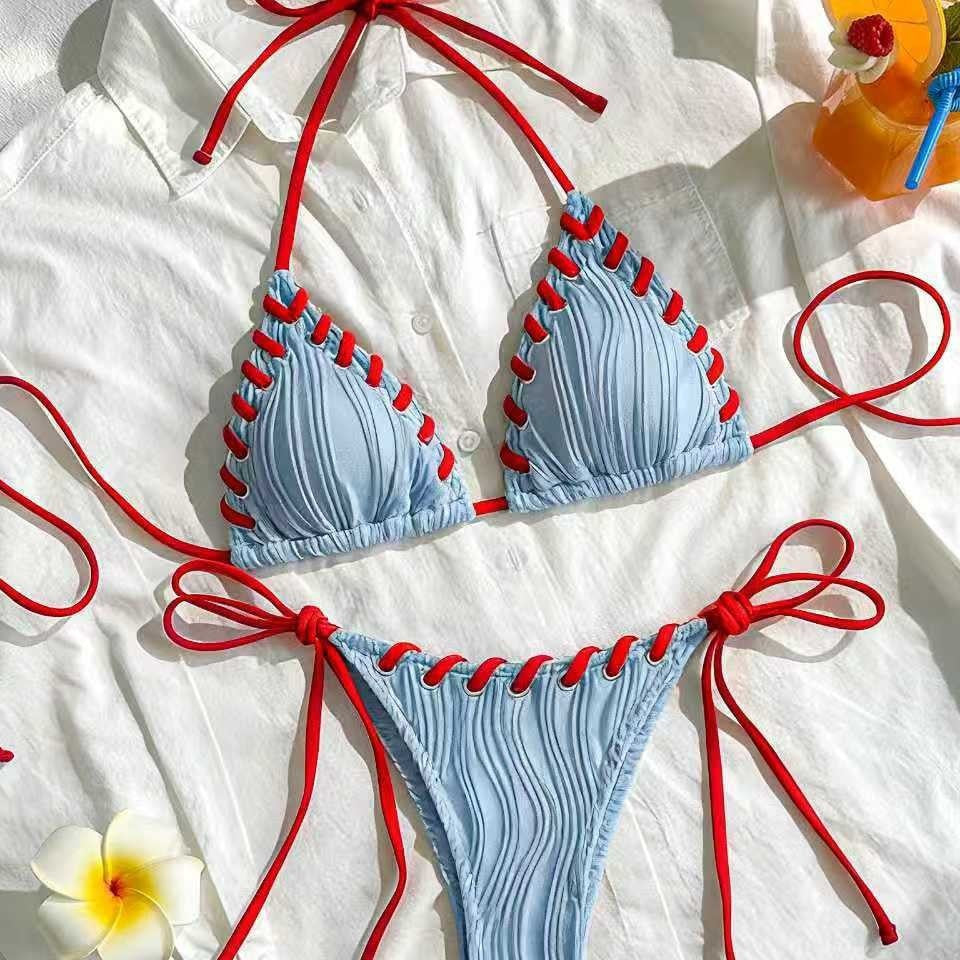 Ladies triangle bikini with wave pattern Mune Fashion