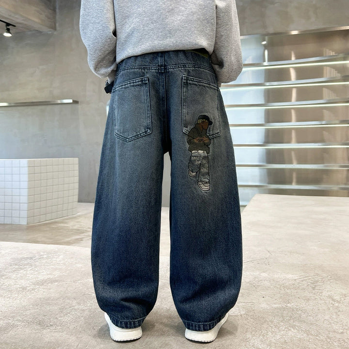 Unisex wide denim pants with unique appliqués Mune Fashion
