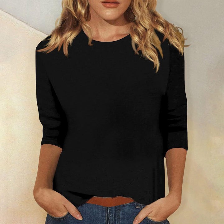 Women's Lightweight Fine Knit Shirt with Three-Quarter Sleeves and Round Neckline Mune Fashion