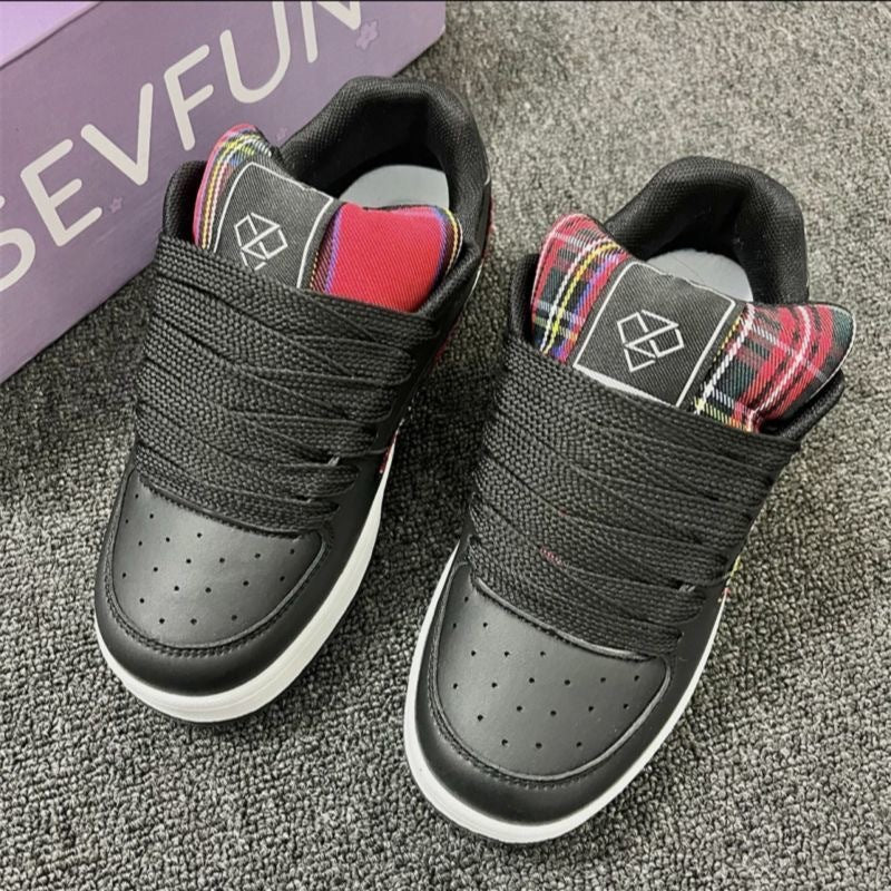Women's fashionable sneakers with graphic design and breathable surface structure Mune Fashion