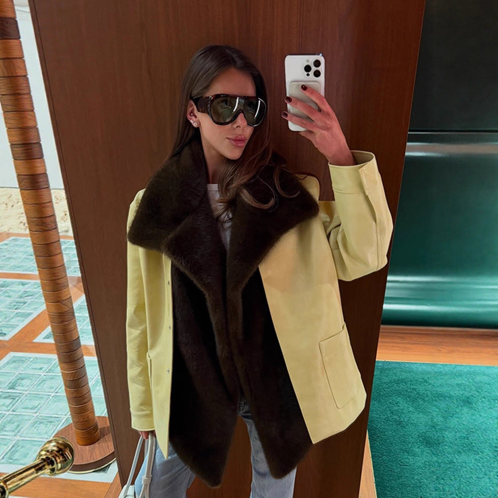 Women Elegant Oversize Coat made of Suede Look with Voluminous Faux Fur Shawl Collar Mune Fashion