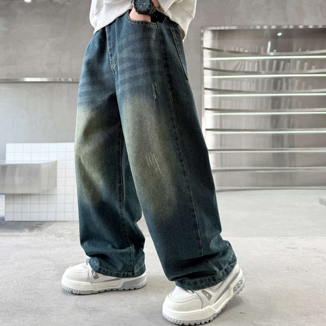 Women's loose jeans in urban style with practical pockets Mune Fashion