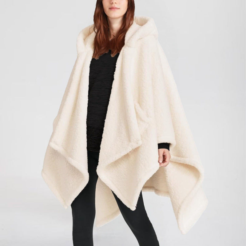Women's Hooded Poncho made of Teddy Fleece with Applied Pockets Mune Fashion