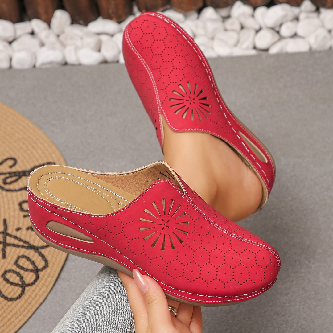 Women Comfortable Perforated Slipper Mules with Floral Cutouts and Padded Footbed Mune Fashion