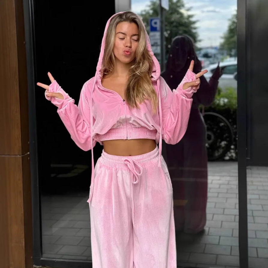 Ladies velvety cropped hoodie sweat set with high-waisted joggers Mune Fashion