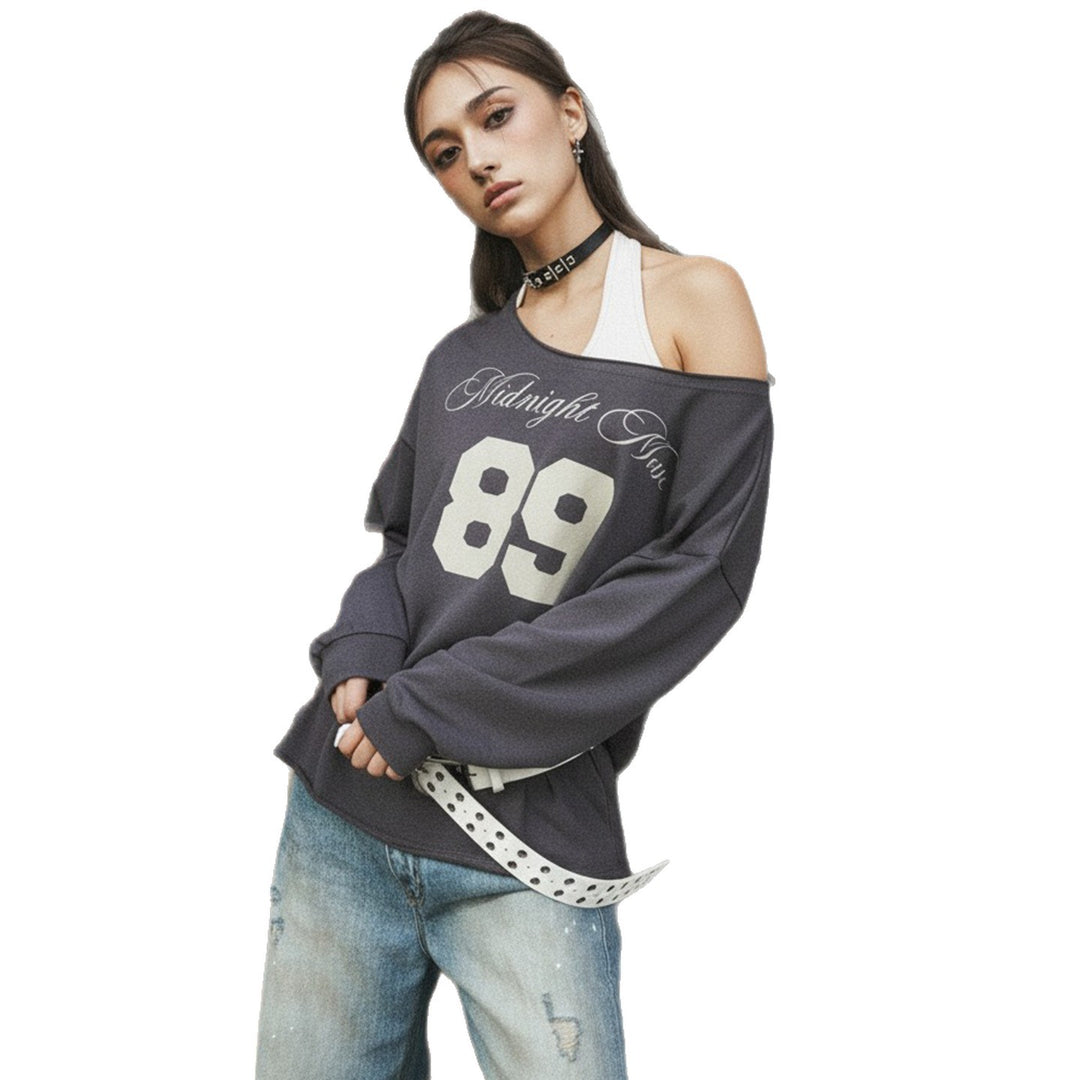 Women's oversized sweatshirt in off-shoulder style with vintage front print and flared hem Mune Fashion