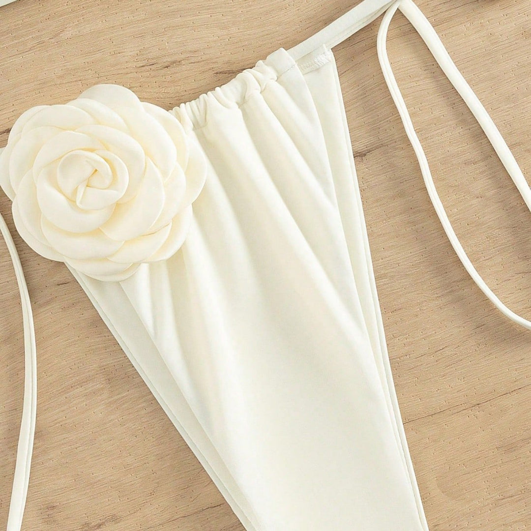 Women's bandeau bikini with decorative floral appliqués Mune Fashion