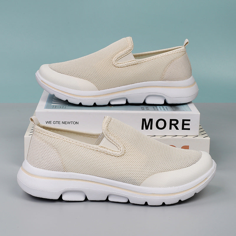 Ladies nan ergonomic Flex-Travel slipper with ventilated mesh and removable comfort sole Mune Fashion
