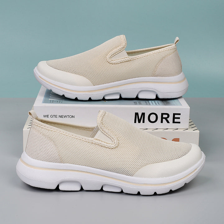 Ladies nan ergonomic Flex-Travel slipper with ventilated mesh and removable comfort sole Mune Fashion