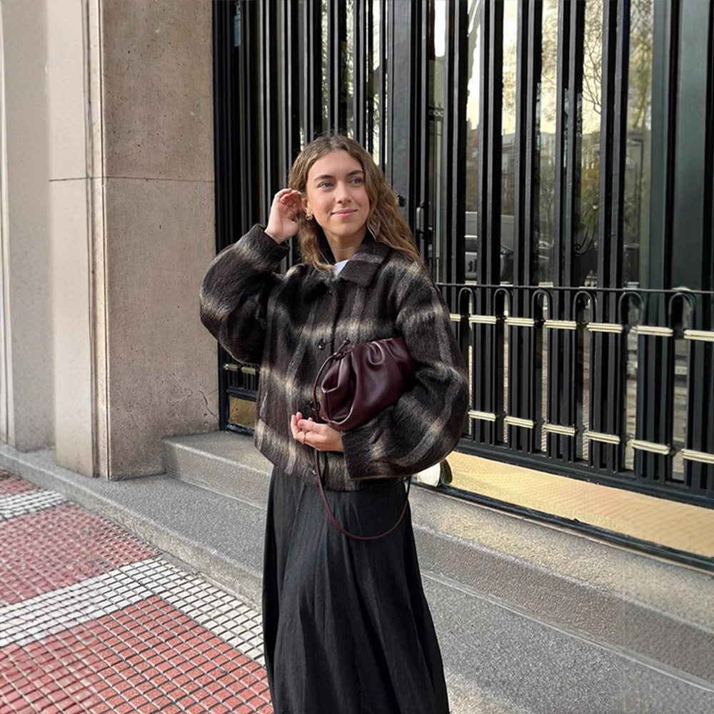 Women's short jacket in checked faux fur boxy cut with shawl collar Mune Fashion
