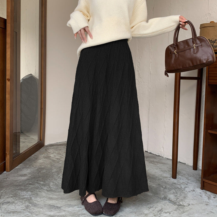 Ladies maxi skirt with sophisticated diamond pattern Mune Fashion