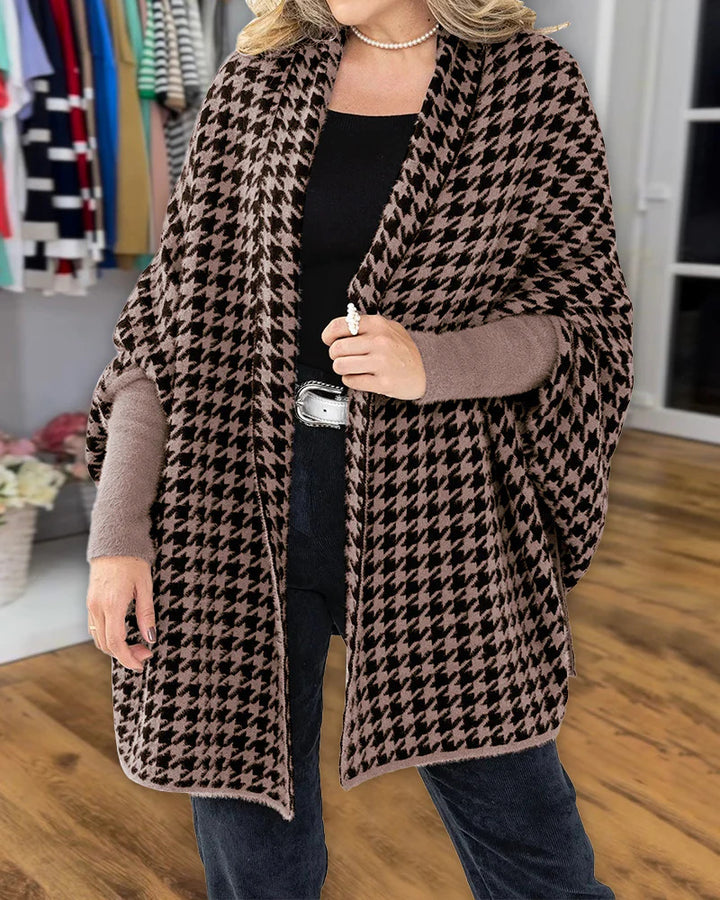 Women's Oversized Poncho with Houndstooth Pattern and Open Shawl Collar Drune