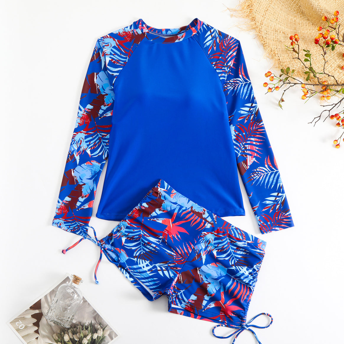 Women's sports swimsuit with long-sleeved top and high leg cut Mune Fashion