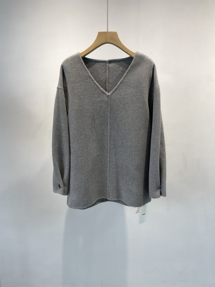 Women's Relaxed Fit V-Neck Sweater Mune Fashion