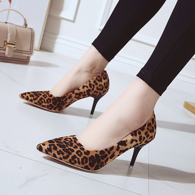 Ladies pointed court pumps with slim stiletto heel and padded comfort insole Mune Fashion