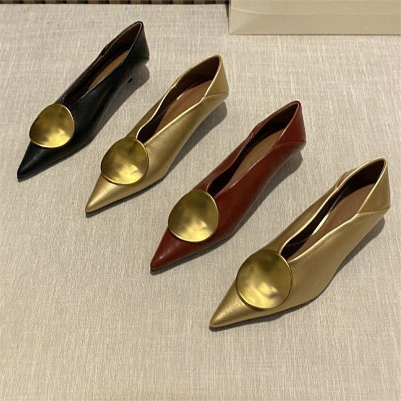 Women's pointed flat slip-ons in leather look with large round decorative plates Mune Fashion