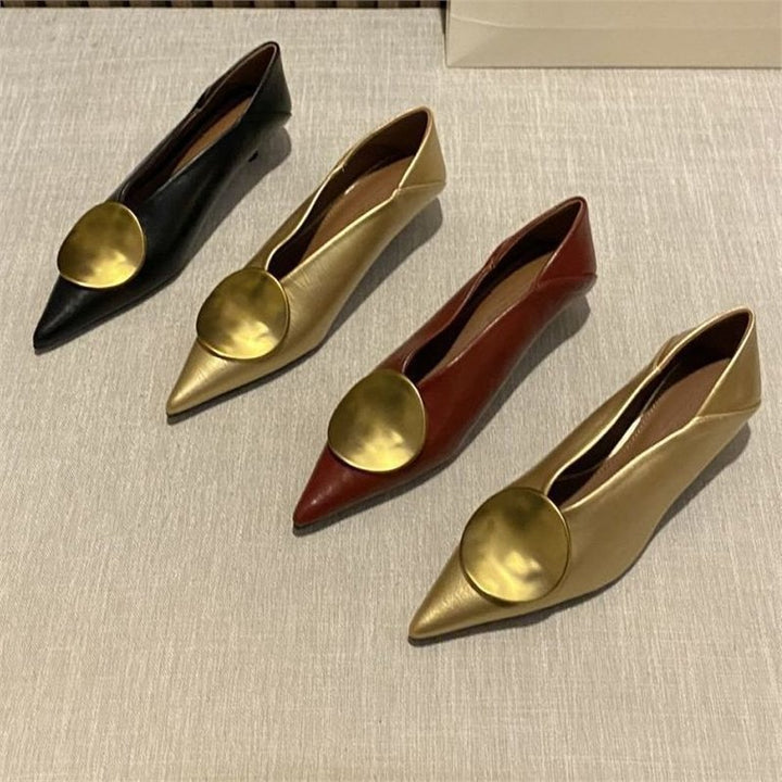 Women's pointed flat slip-ons in leather look with large round decorative plates Mune Fashion