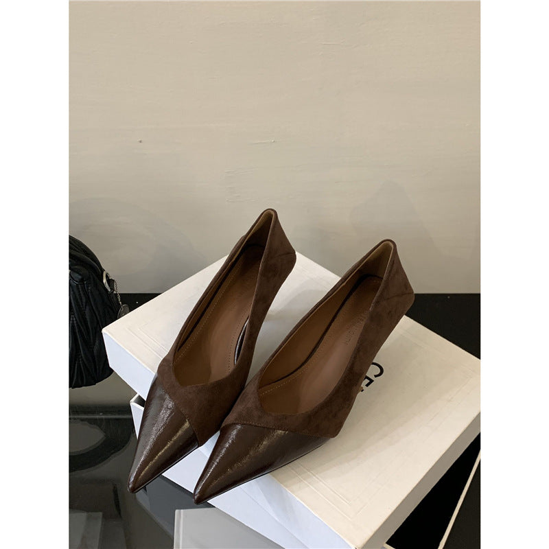 Women's elegant pointed toe pumps made of patent and suede leather with a narrow heel Mune Fashion