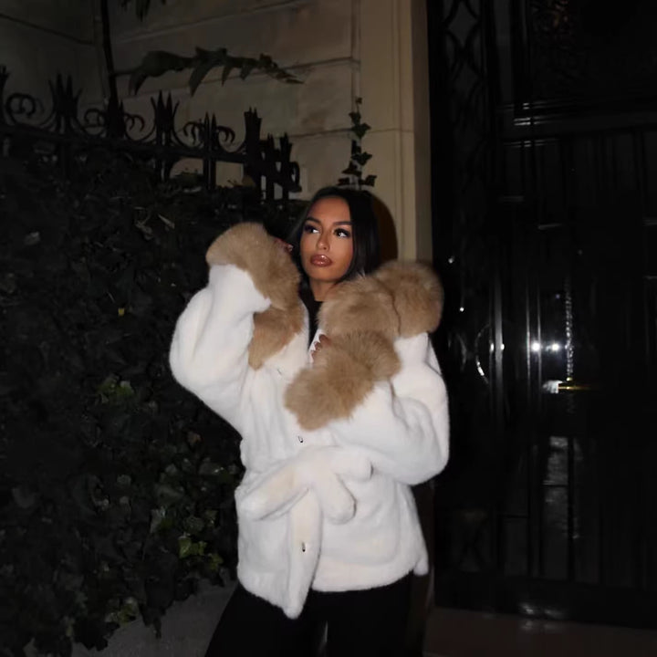 Women's short coat with hood and belted waist made of faux fur Mune Fashion