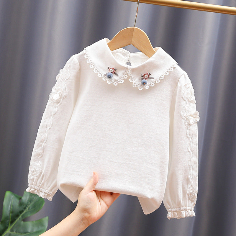 Girls blouse with elegant lace collar and delicate accents Mune Fashion