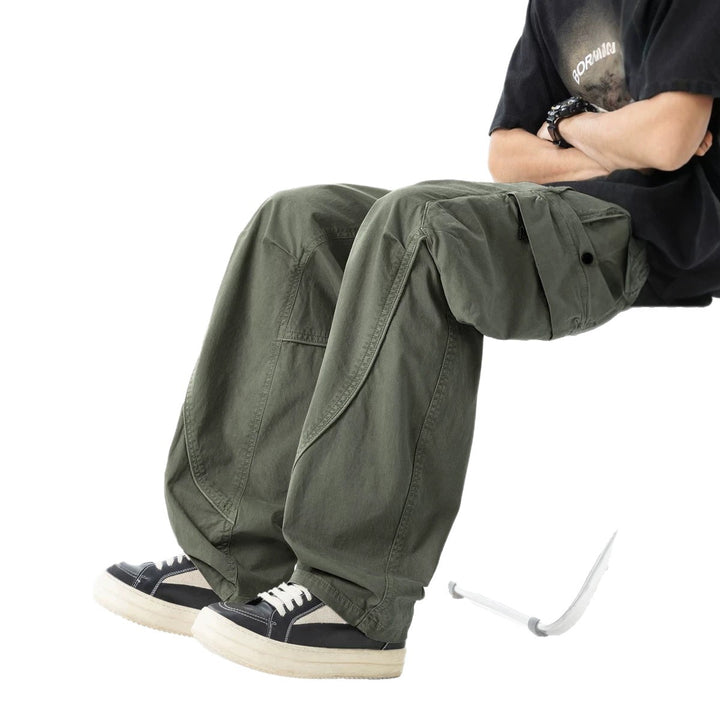 Men's loose-fitting utility cargo pants with multiple pockets and adjustable waistband Drune