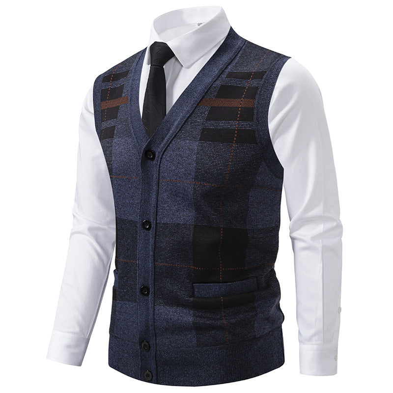 Men's tailored knitted vest with V-neck, fine check pattern, button placket, and patch pockets Mune Fashion