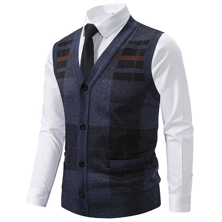 Men's tailored knitted vest with V-neck, fine check pattern, button placket, and patch pockets Mune Fashion
