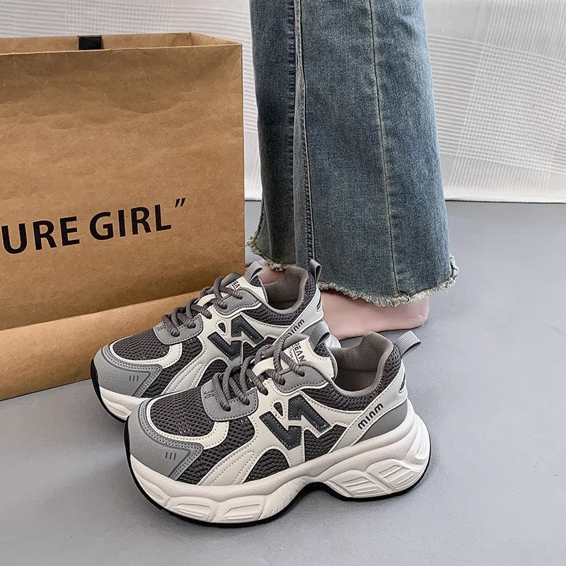 Women's sporty sneakers with breathable upper material Mune Fashion