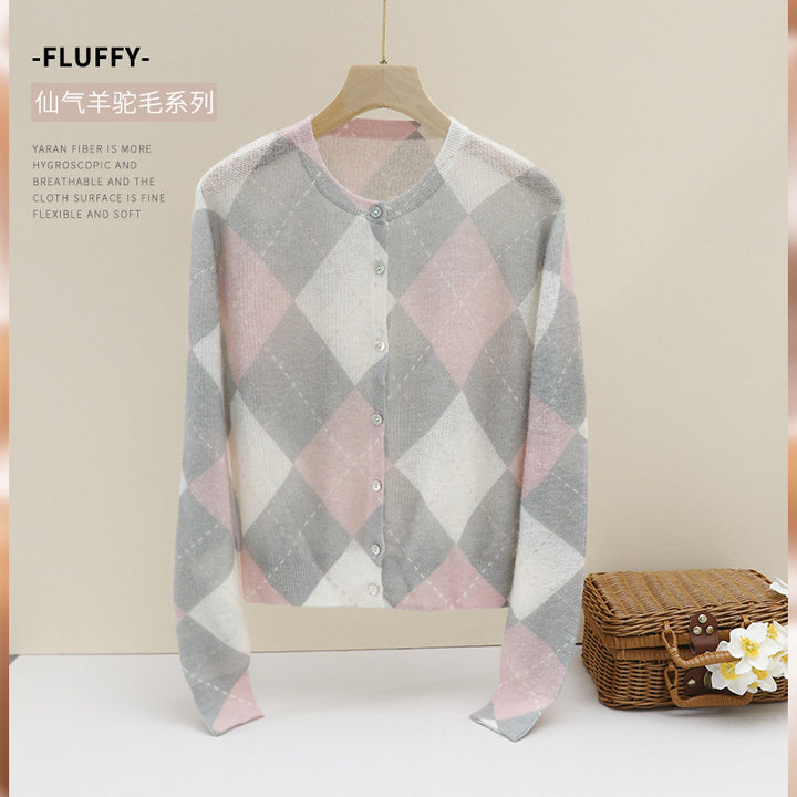 Women Fine Round Neck Cardigan with Diamond Argyle Pattern made of Lightweight Fine Knit Mune Fashion