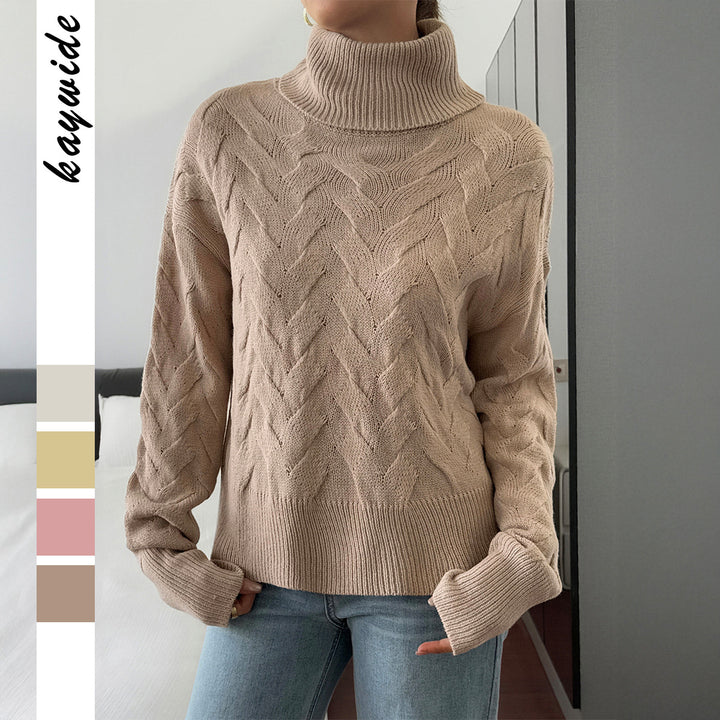 Women's chunky knit turtleneck sweater with cable structure, oversized fit and longer sleeves Mune Fashion