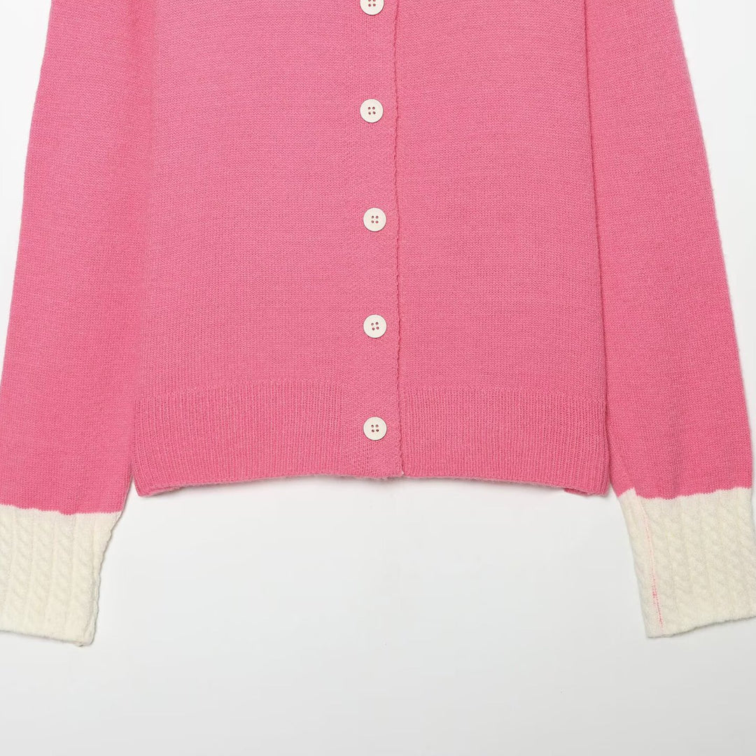 Women’s fine-knit cardigan with large textured collar and contrast cuffs Mune Fashion