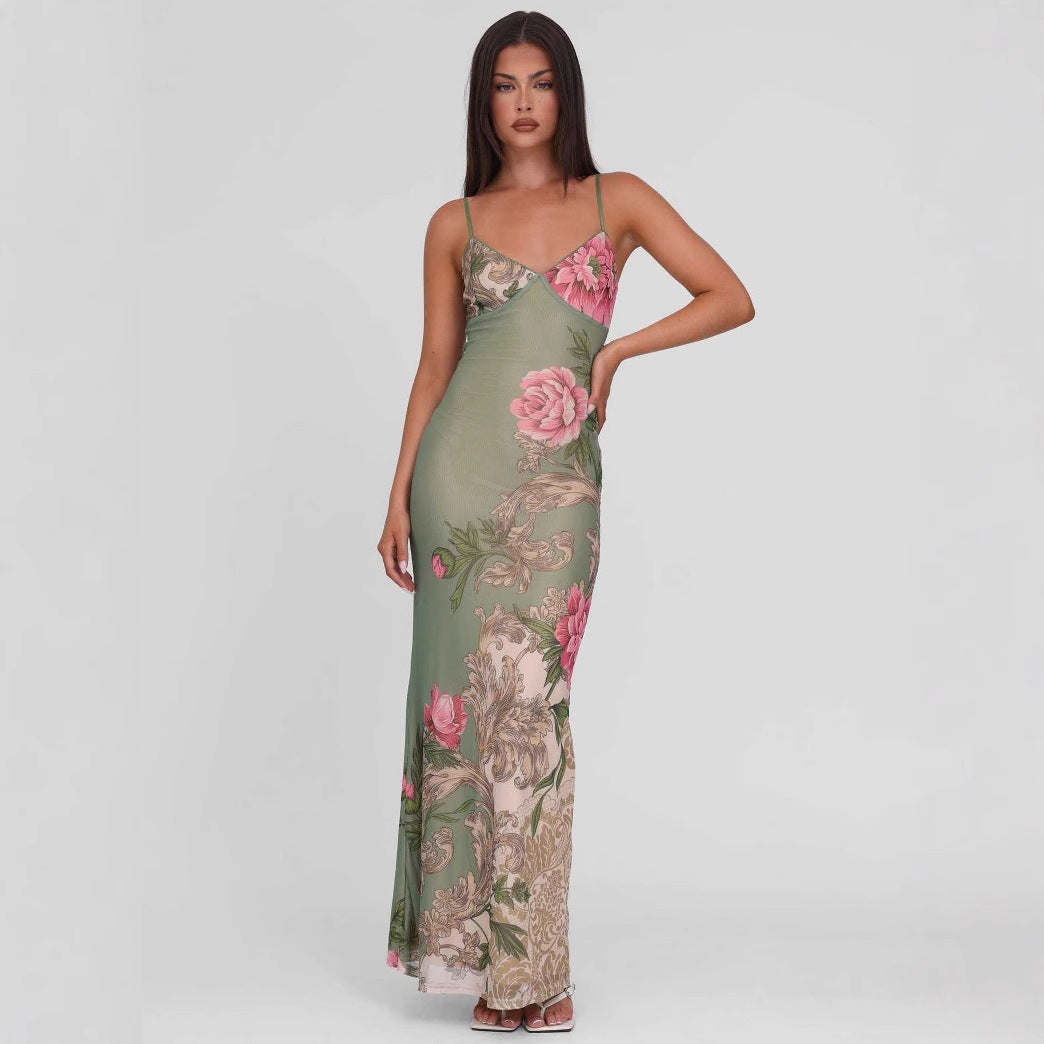 Women's body-hugging slip maxi dress with spaghetti straps, bodice seam, and floral-baroque digital print Mune Fashion