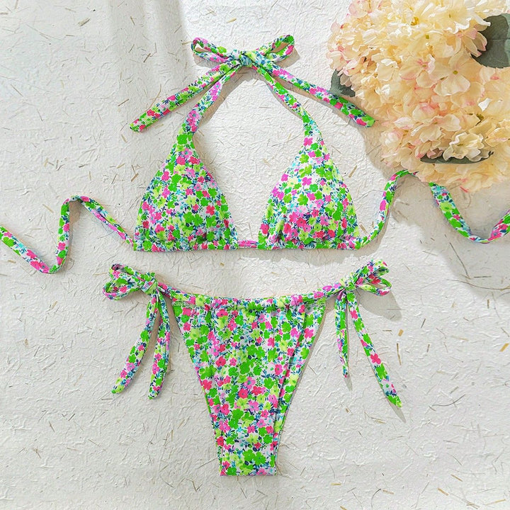 Women's Triangle Bikini with Playful Floral Design Mune Fashion
