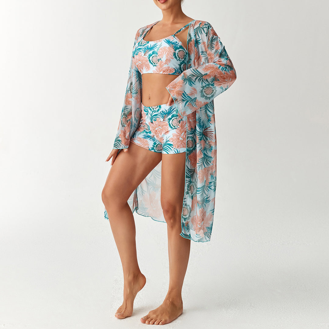 Women's bikini set with elegant crop top and translucent beach kimono Mune Fashion