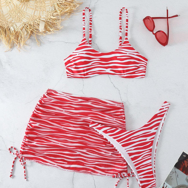 Women's Bikini Set with Playful Skirt Mune Fashion
