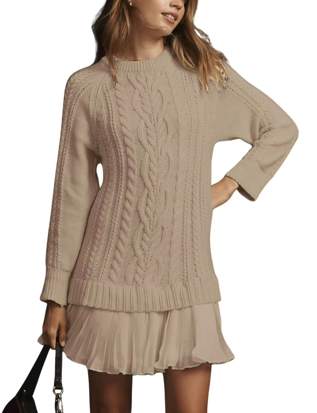 Women's cable knit sweater with tunic cut, cable pattern and ribbed cuffs Mune Fashion