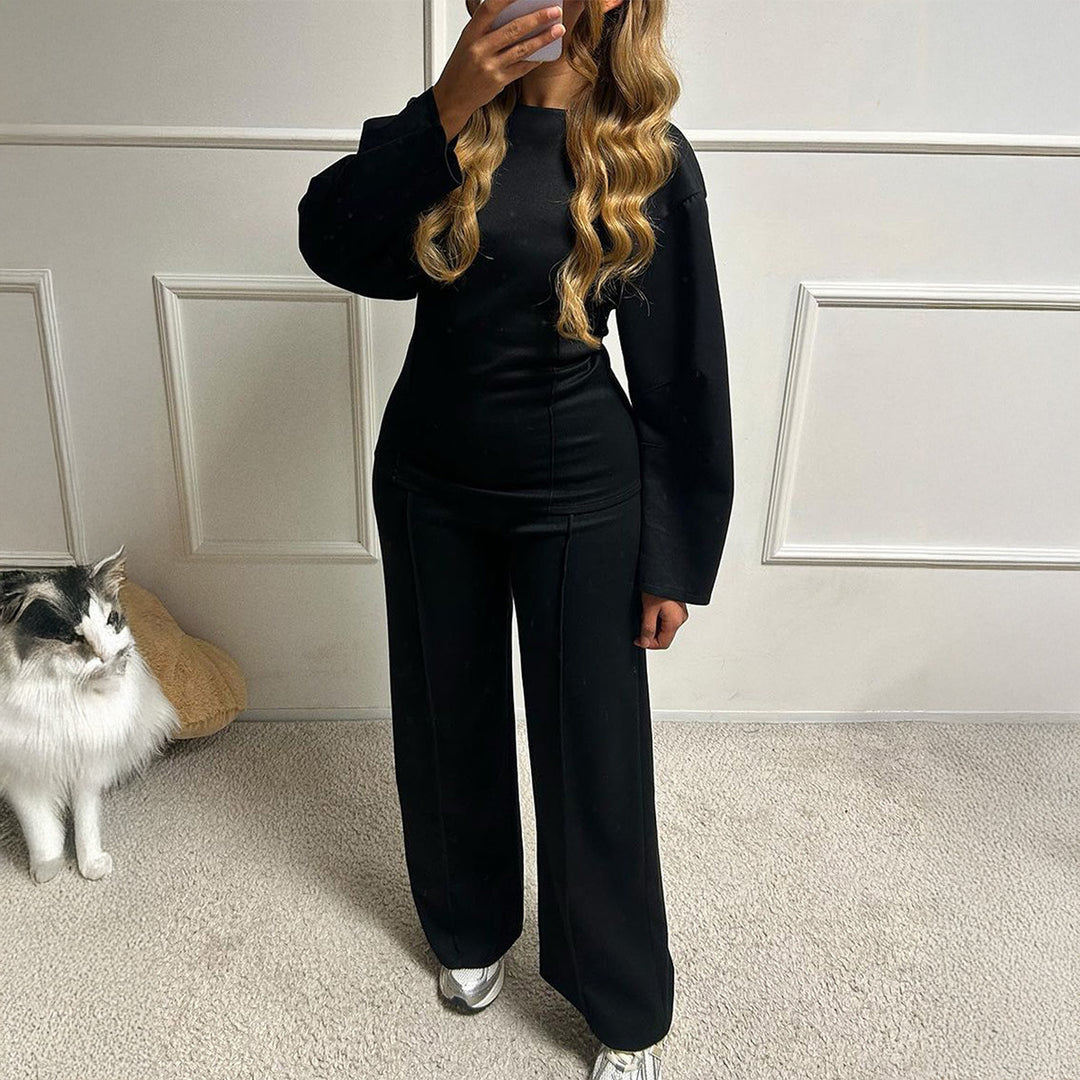 Women's soft lounge set with fitted sweatshirt, sculpting seam details, and wide palazzo pants leg Mune Fashion