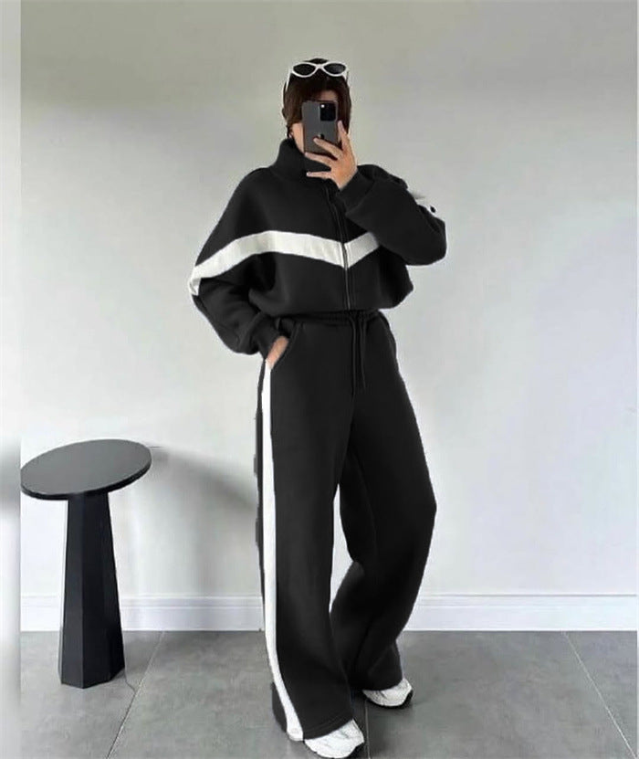 Ladies two-piece lounge set with zip hoodie and wide high-waist pants with side stripes Mune Fashion