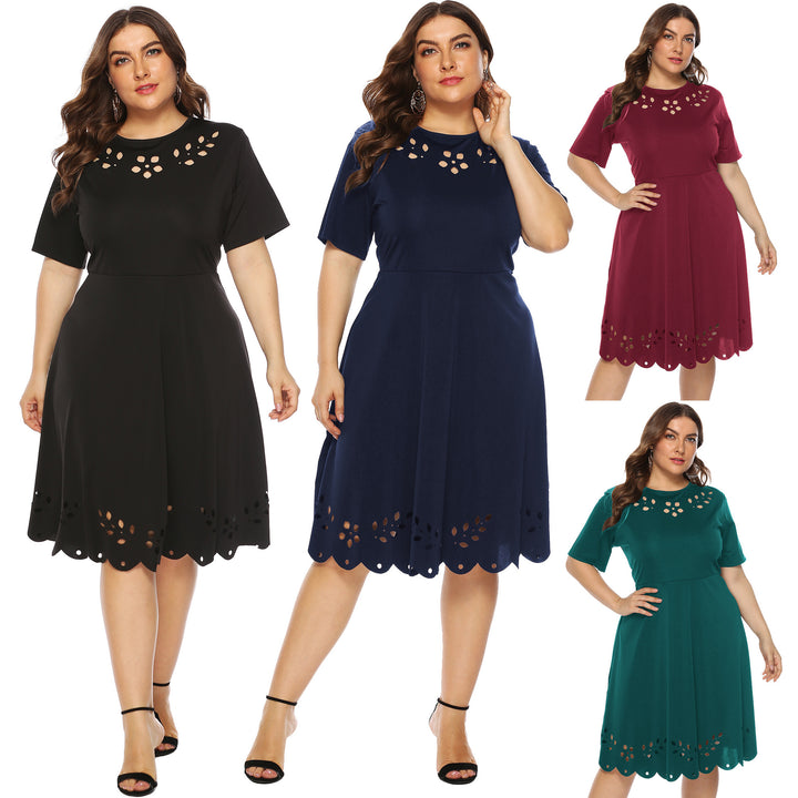 Women's elegant dress with neckline and ruffled hem Mune Fashion