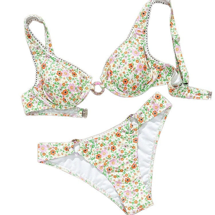 Women's bikini set with elegant floral pattern and decorative rings Mune Fashion