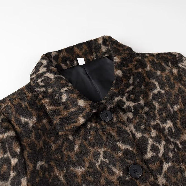 Women's Boxy Short Jacket with Leopard Print, Shirt Collar and Patch Pockets Mune Fashion