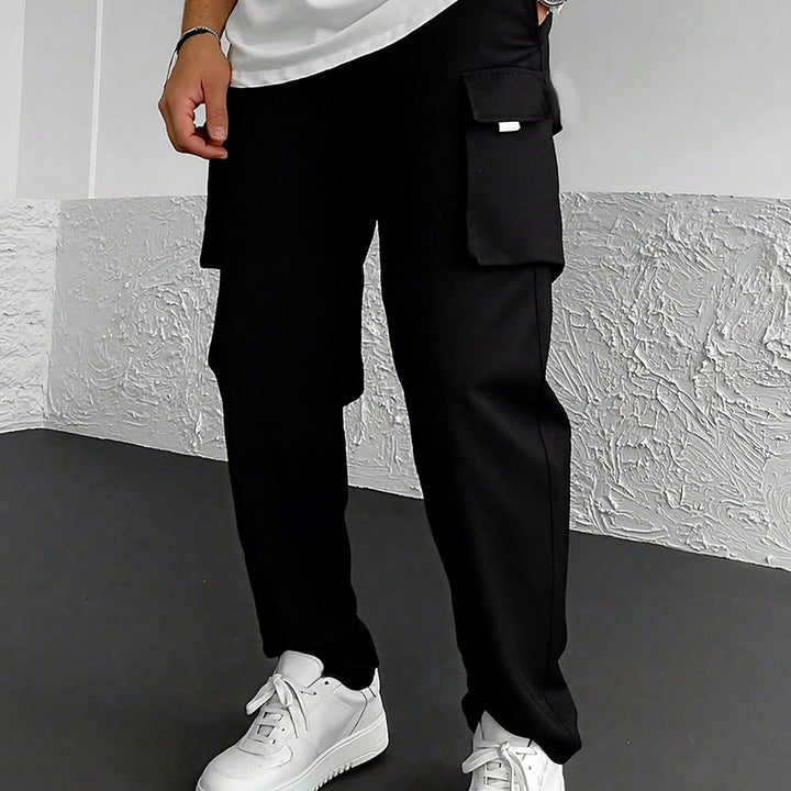 Men's loose cargo casual pants made of lightweight functional fabric with large flap pockets Mune Fashion