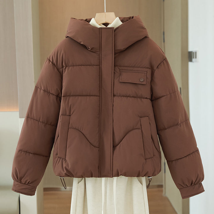Women's short padded hooded jacket with concealed front placket, chest patch pocket and adjustable drawstring hem Mune Fashion