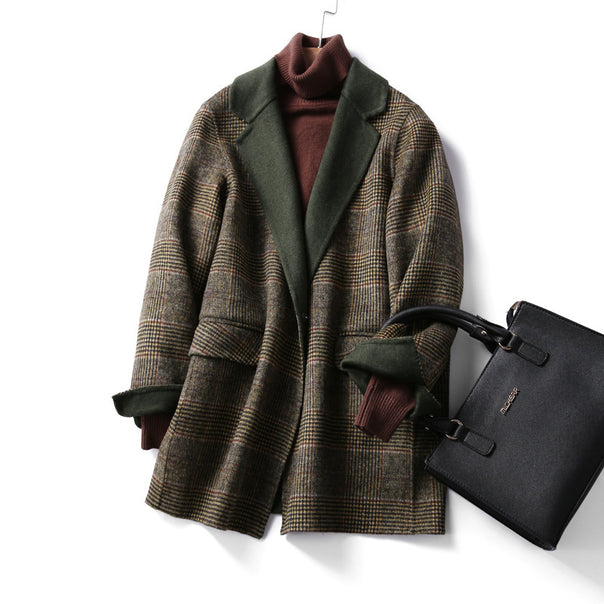 Mune | Women's Wool Winter Jacket with Check Pattern and Lapel Collar