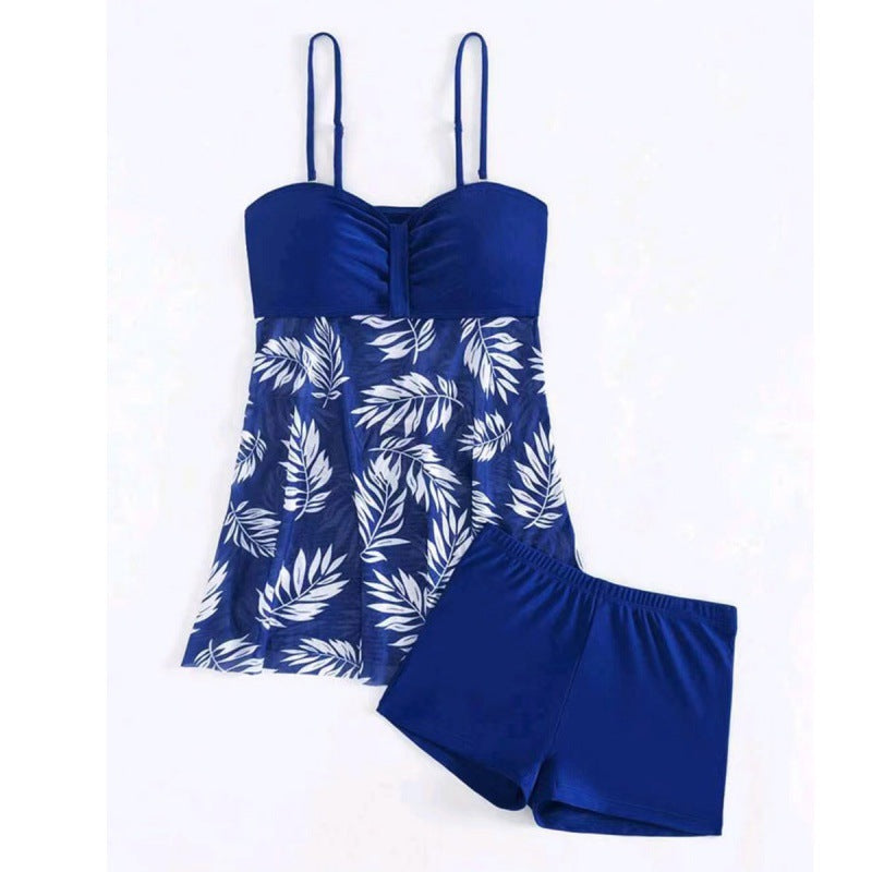 Women's tankini set with floral design and sporty shorts Mune Fashion